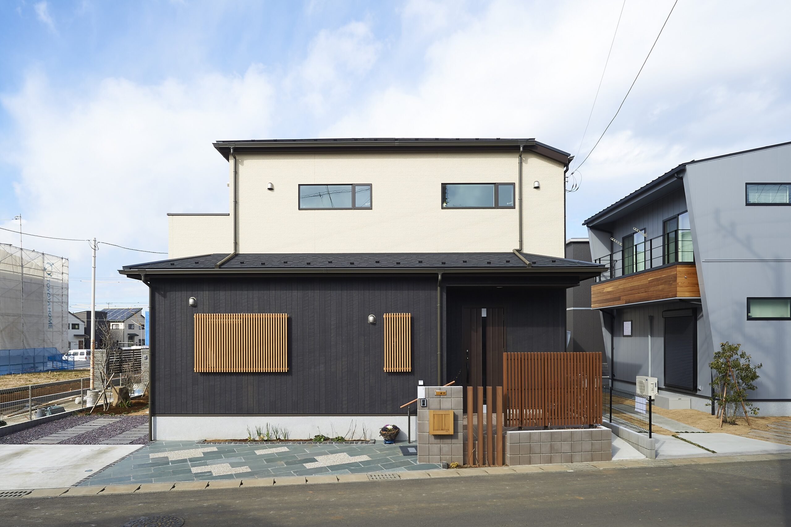 和モダンの注文住宅外観