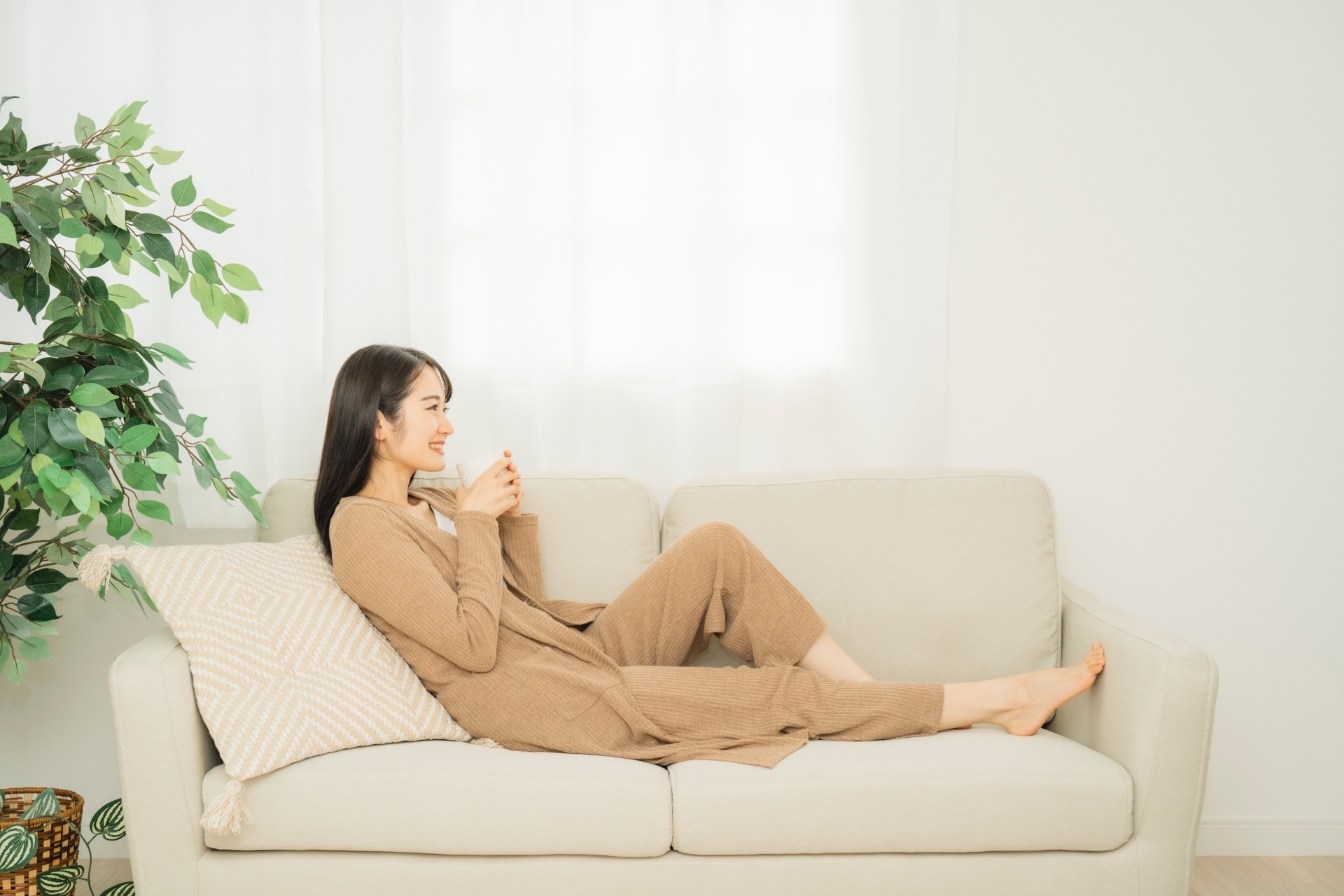 暖房器具なしで冬の部屋を暖かくする本格対策「断熱リフォーム」イメージ画像｜東京・千葉・神奈川『オカムラホーム』