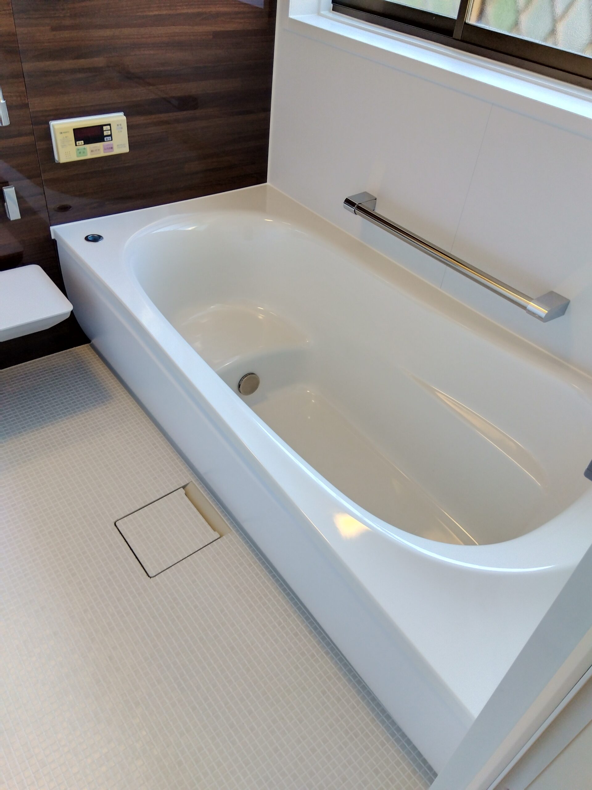 在来浴室のタイル風呂からユニットバスにした事例｜東京・千葉・神奈川のリフォーム会社『オカムラリフォーム』