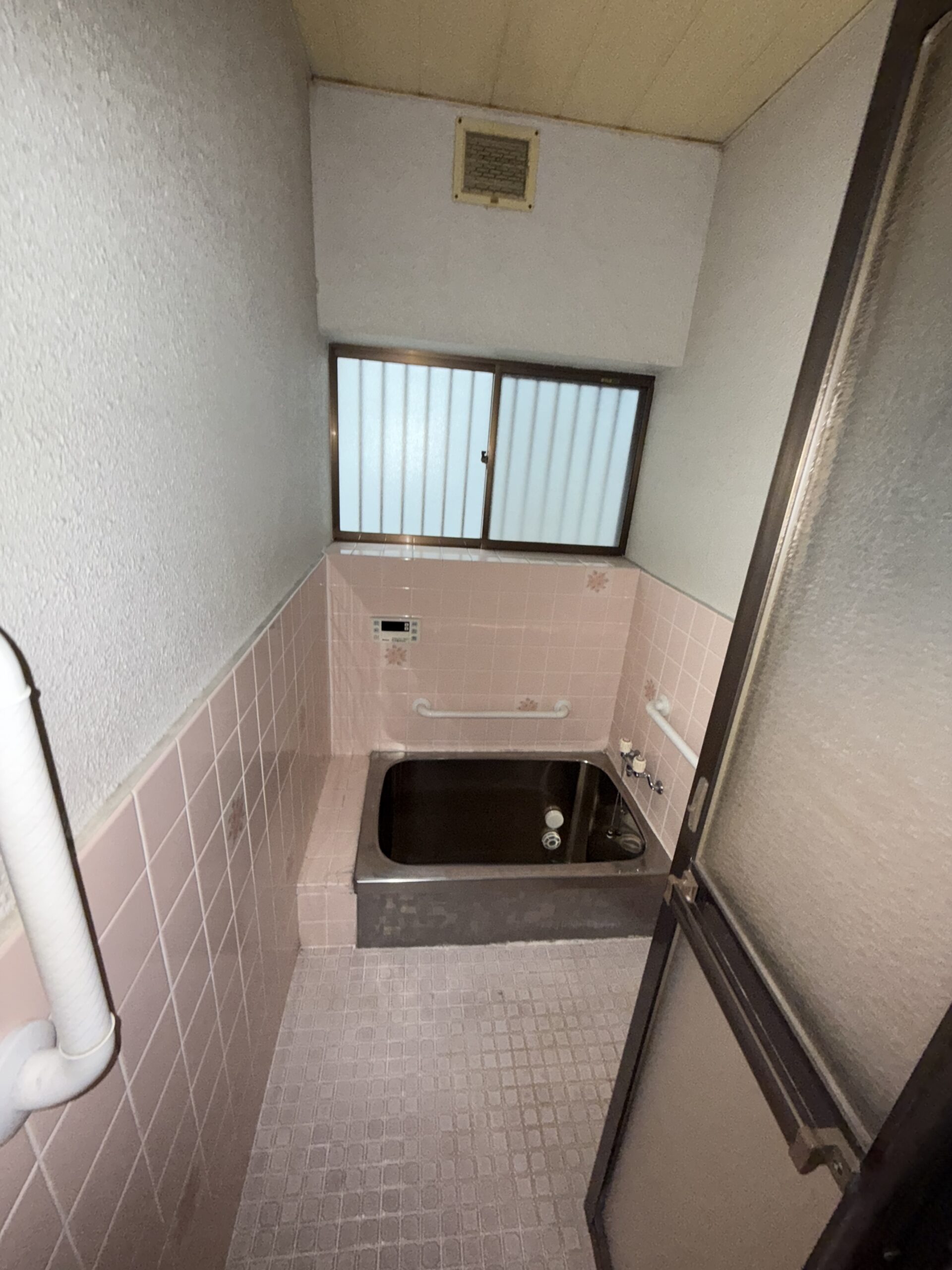 在来浴室のタイル風呂からユニットバスにした事例｜東京・千葉・神奈川のリフォーム会社『オカムラリフォーム』