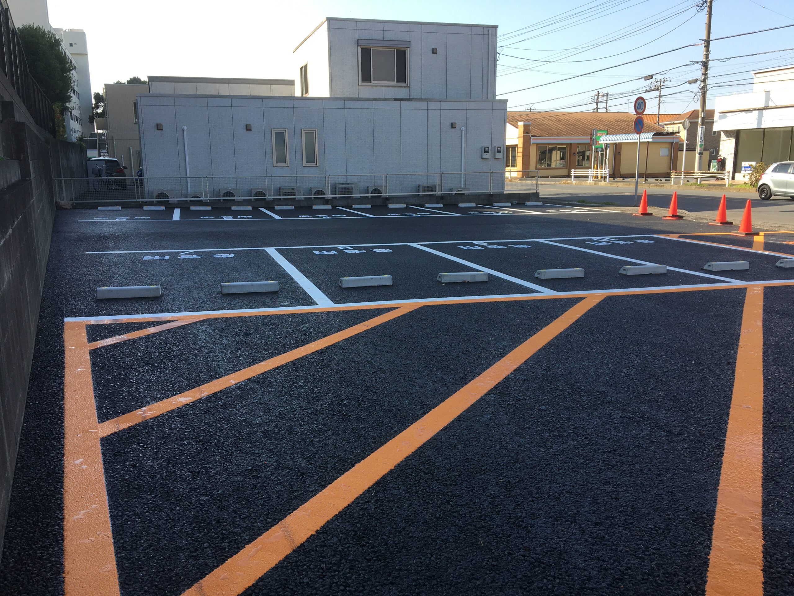 駐車場のひび割れ補修